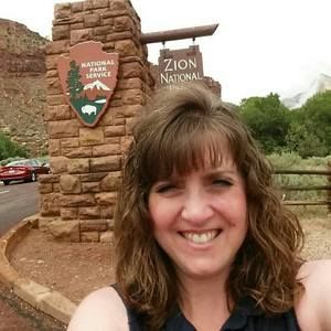 Meet your Posher, Lois